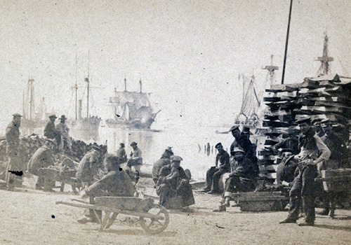 Marine workers in the 1860s