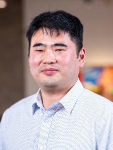 Headshot of Choong Kim.